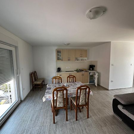 Apartmani Tamaris Murter Eksteriør billede