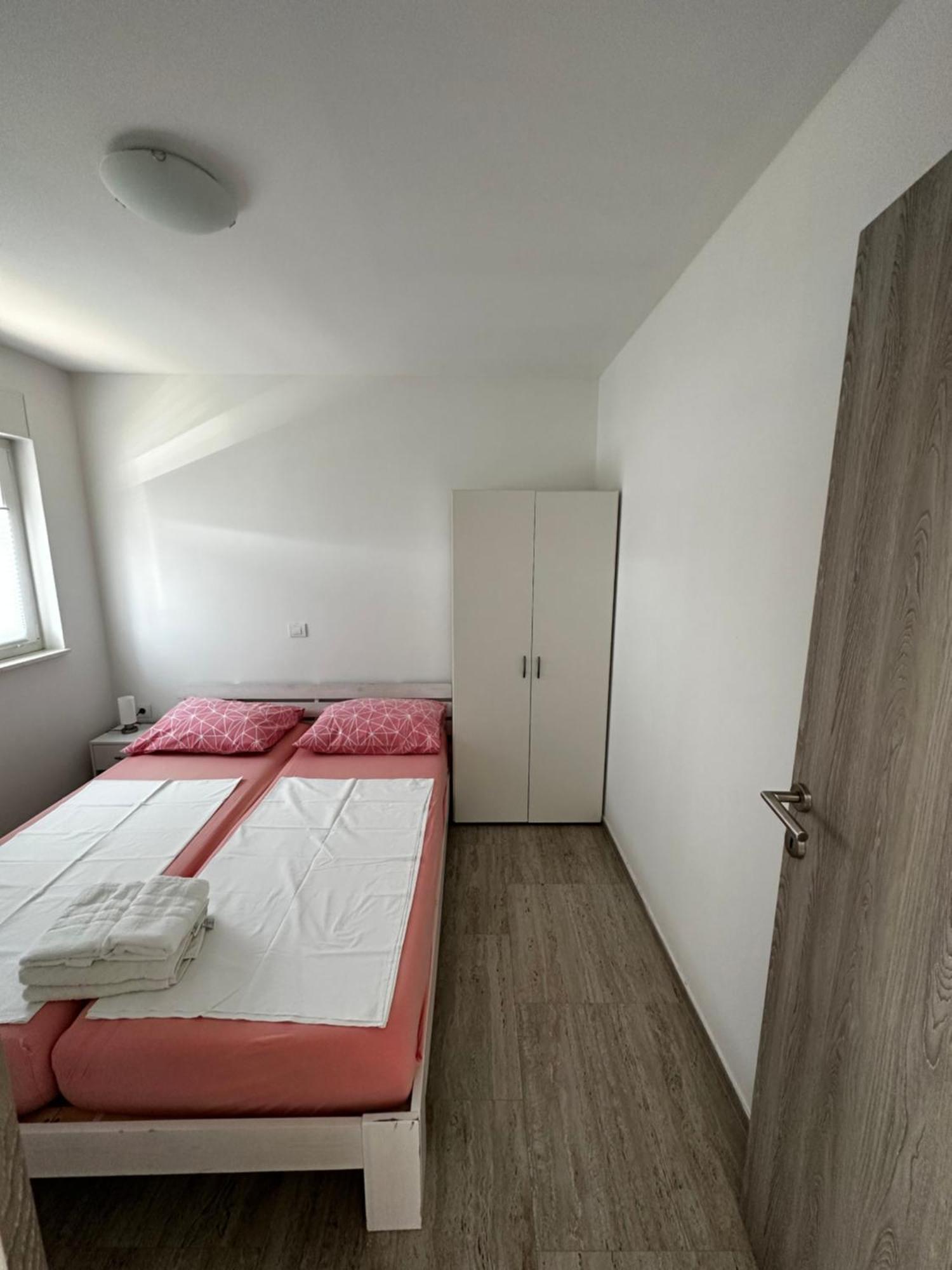Apartmani Tamaris Murter Eksteriør billede